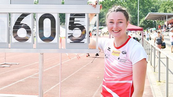 Lena Brunnhübner verbesserte sich auf 6,05 Meter im Weitsprung (Foto: Iris Hensel).